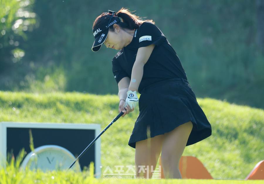 [SJ골프] 타구는 정확히 한진선, Sh수협은행 여자오픈 둘쨋날